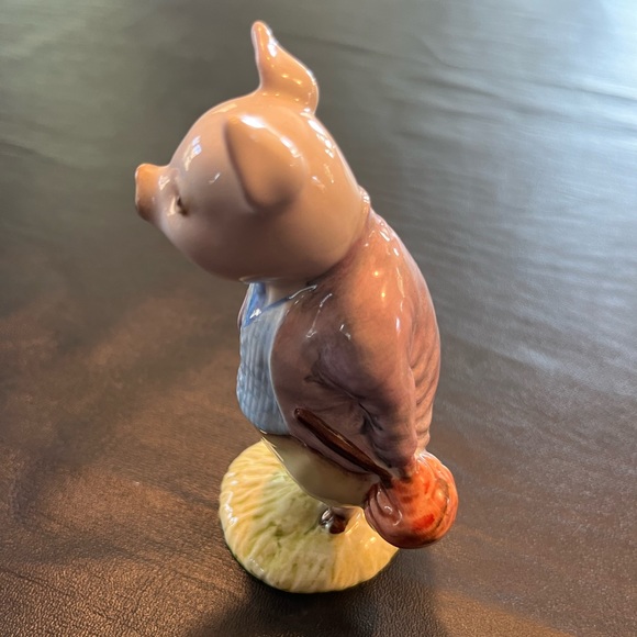 Beatrix Potter’s “Pigling Bland” - Picture 2 of 4